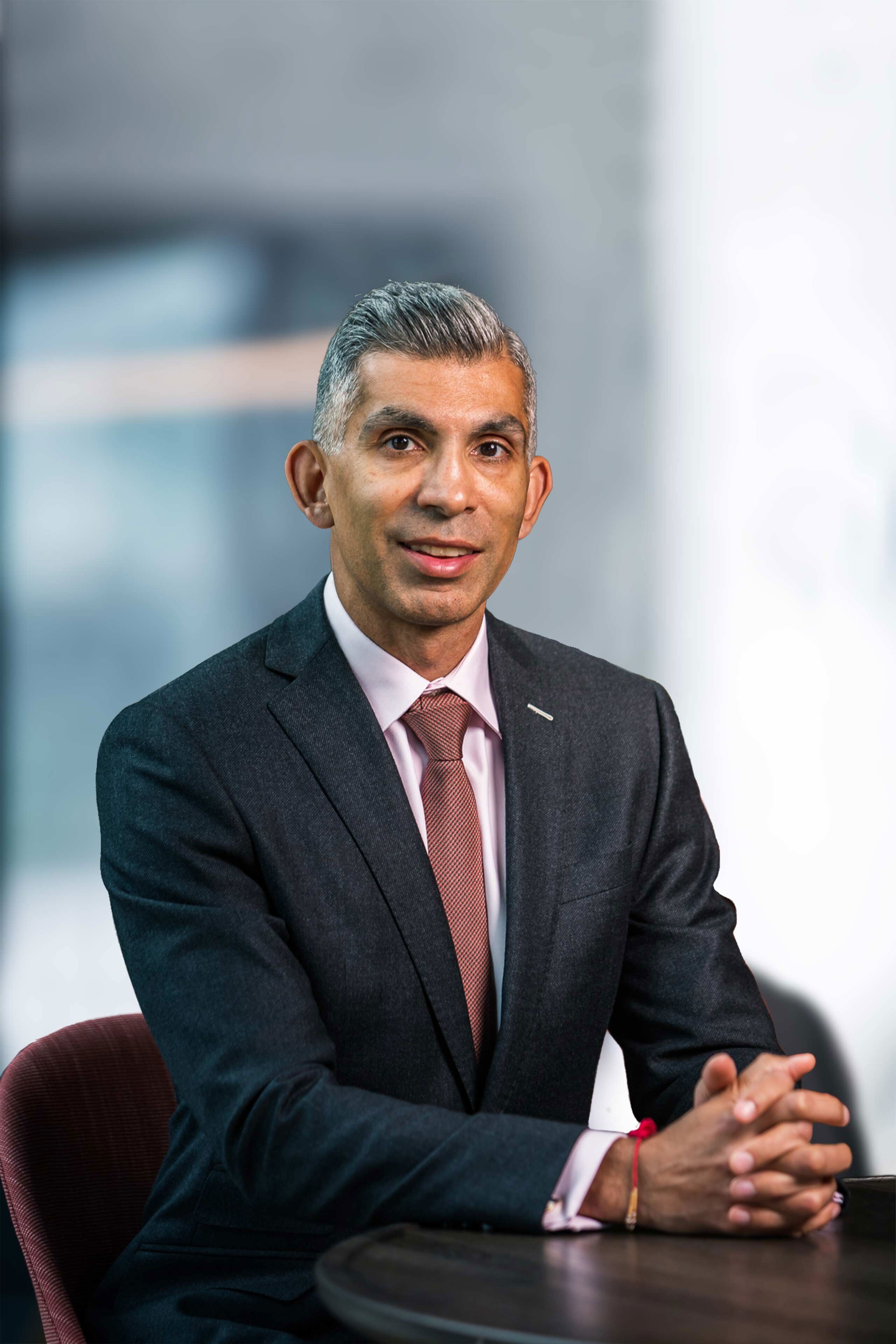 Esrthusband And Sunil Abraham 83 - yddq36x